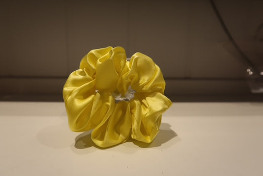 Gul Silk Satin Scrunchie
