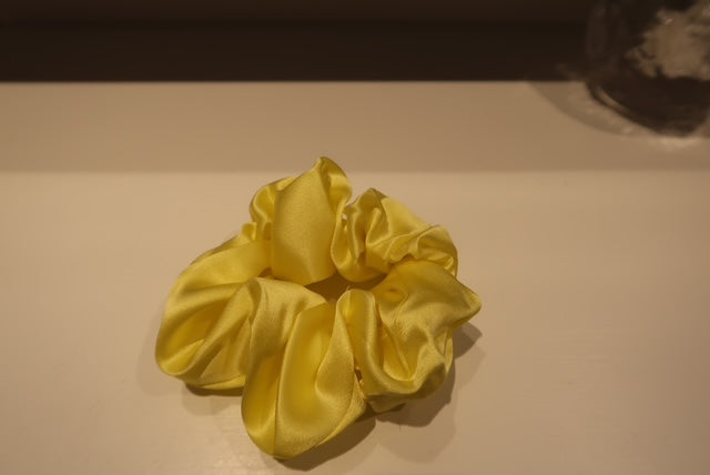 Gul Silk Satin Scrunchie